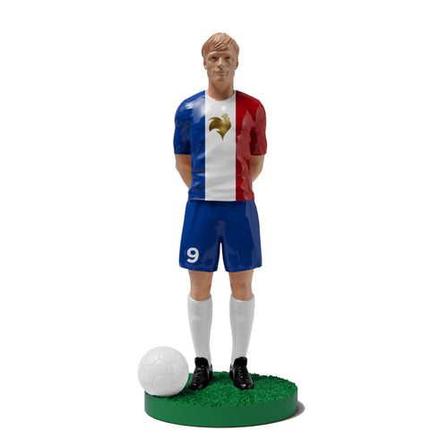 Figurine de collection Match Day FC équipe de France (n°9), maillot bleu blanc rouge au coq doré, vue de face.